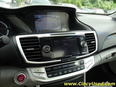 2013 Honda Accord EX-L w/Navi   - Photo 20 - Cincinnati, OH 45255