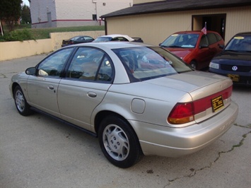 1996 Saturn SL2   - Photo 4 - Cincinnati, OH 45255