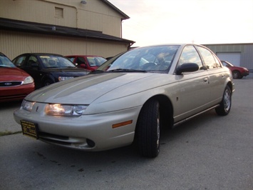 1996 Saturn SL2   - Photo 10 - Cincinnati, OH 45255