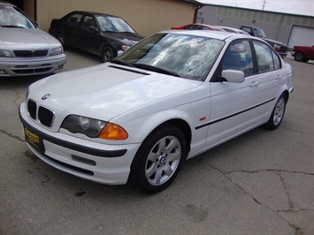 1999 BMW 323i   - Photo 3 - Cincinnati, OH 45255