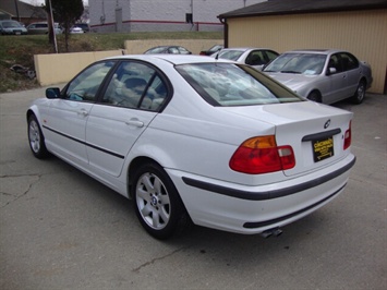 1999 BMW 323i   - Photo 4 - Cincinnati, OH 45255