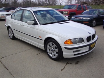 1999 BMW 323i   - Photo 1 - Cincinnati, OH 45255