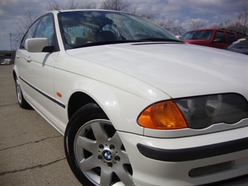 1999 BMW 323i   - Photo 12 - Cincinnati, OH 45255