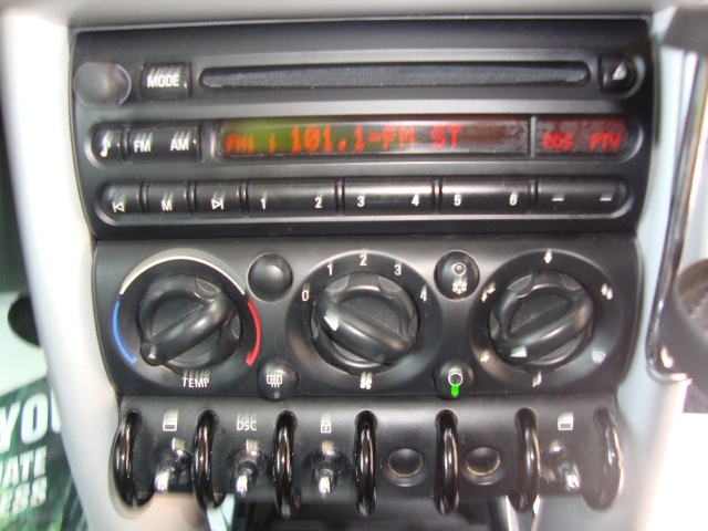 2005 MINI Cooper - Photo 16 - Cincinnati, OH 45255