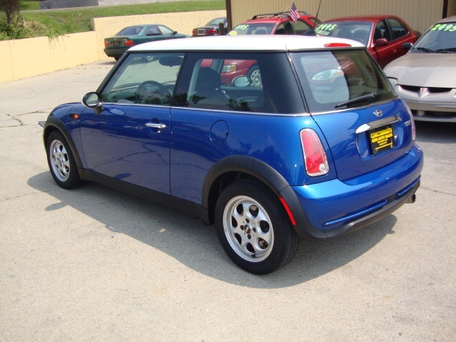 2005 MINI Cooper - Photo 4 - Cincinnati, OH 45255