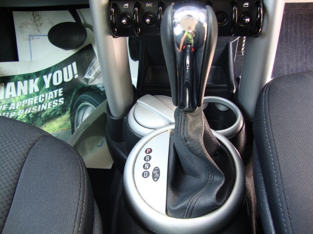 2005 MINI Cooper - Photo 17 - Cincinnati, OH 45255