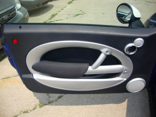 2005 MINI Cooper - Photo 13 - Cincinnati, OH 45255