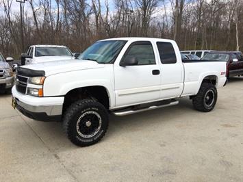 2006 Chevrolet Silverado 1500 LS   - Photo 3 - Cincinnati, OH 45255