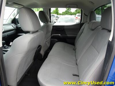 2018 Toyota Tacoma SR5 V6   - Photo 14 - Cincinnati, OH 45255