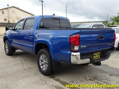 2018 Toyota Tacoma SR5 V6   - Photo 10 - Cincinnati, OH 45255