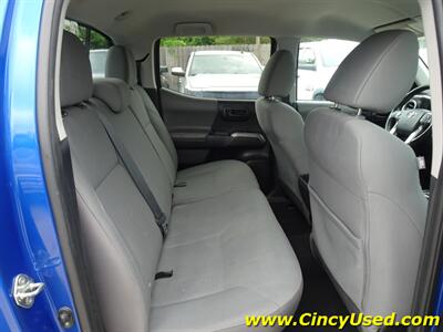2018 Toyota Tacoma SR5 V6   - Photo 15 - Cincinnati, OH 45255