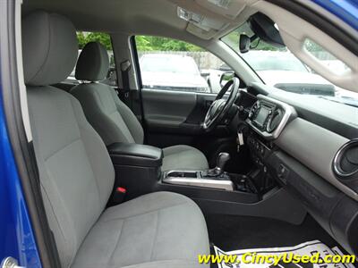 2018 Toyota Tacoma SR5 V6   - Photo 17 - Cincinnati, OH 45255