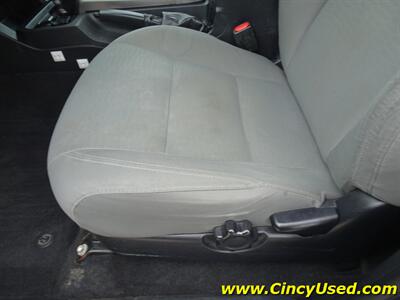 2018 Toyota Tacoma SR5 V6   - Photo 31 - Cincinnati, OH 45255