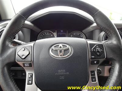 2018 Toyota Tacoma SR5 V6   - Photo 22 - Cincinnati, OH 45255