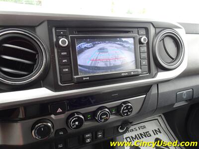 2018 Toyota Tacoma SR5 V6   - Photo 20 - Cincinnati, OH 45255