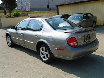 2001 Nissan Maxima GLE   - Photo 4 - Cincinnati, OH 45255