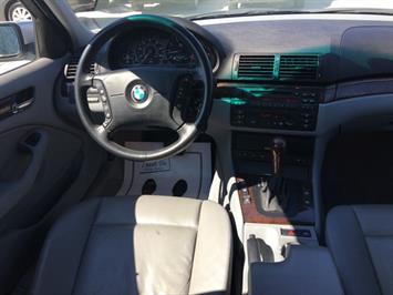2002 BMW 3 Series 325xi   - Photo 7 - Cincinnati, OH 45255