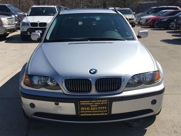2002 BMW 3 Series 325xi   - Photo 2 - Cincinnati, OH 45255