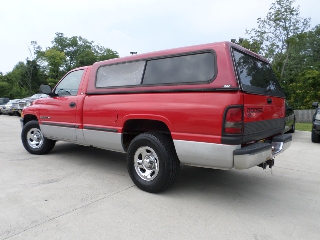 1998 DODGE REGULAR CAB ST - Photo 12 - Cincinnati, OH 45255