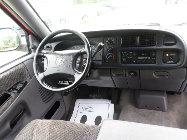 1998 DODGE REGULAR CAB ST - Photo 7 - Cincinnati, OH 45255