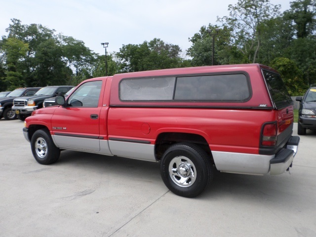 1998 DODGE REGULAR CAB ST - Photo 4 - Cincinnati, OH 45255