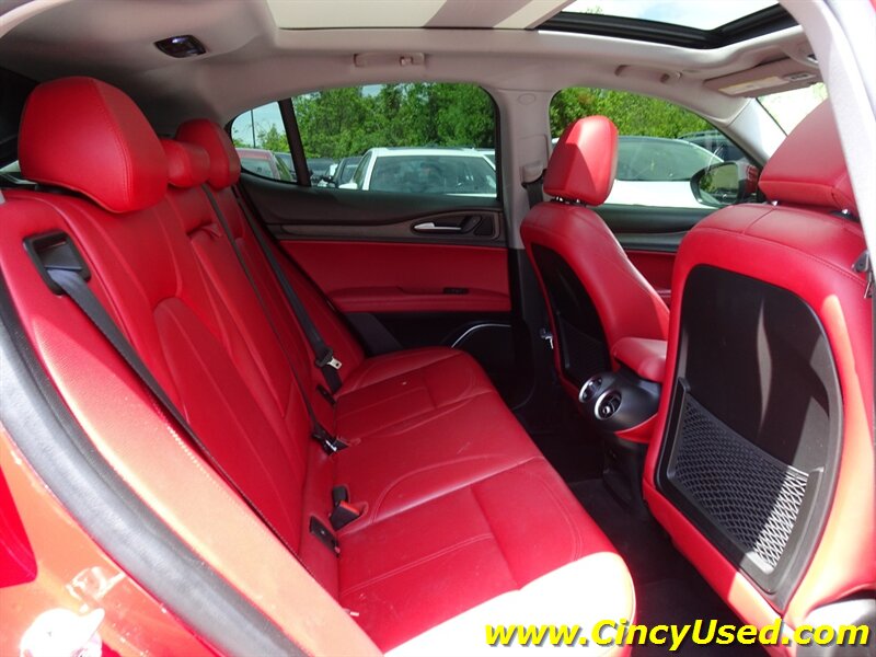 2018 Alfa Romeo Stelvio Ti - Photo 14 - Cincinnati, OH 45255