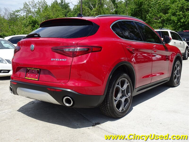 2018 Alfa Romeo Stelvio Ti - Photo 6 - Cincinnati, OH 45255
