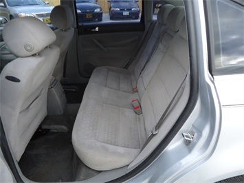 2002 Volkswagen Passat GLS   - Photo 15 - Cincinnati, OH 45255