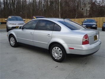 2002 Volkswagen Passat GLS   - Photo 4 - Cincinnati, OH 45255