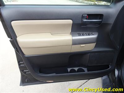 2012 Toyota Sequoia SR5   - Photo 24 - Cincinnati, OH 45255