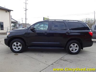2012 Toyota Sequoia SR5   - Photo 6 - Cincinnati, OH 45255