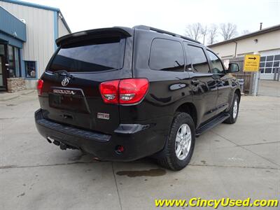 2012 Toyota Sequoia SR5   - Photo 8 - Cincinnati, OH 45255