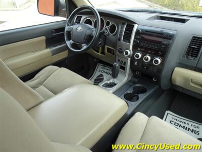 2012 Toyota Sequoia SR5   - Photo 17 - Cincinnati, OH 45255