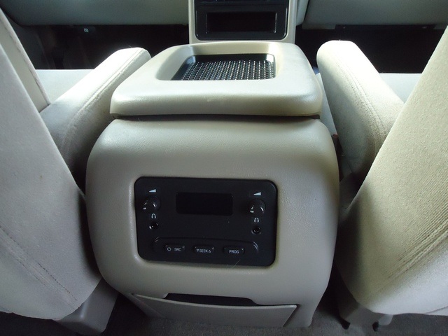 2005 Chevrolet Suburban 1500 LT   - Photo 17 - Cincinnati, OH 45255