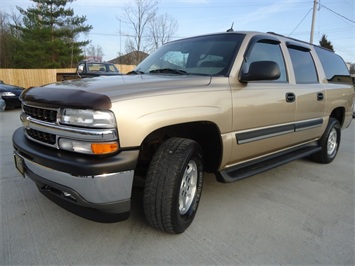 2005 Chevrolet Suburban 1500 LT   - Photo 11 - Cincinnati, OH 45255