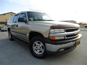 2005 Chevrolet Suburban 1500 LT   - Photo 10 - Cincinnati, OH 45255