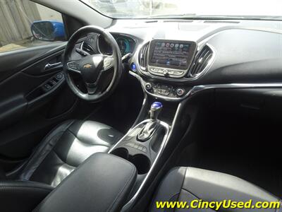 2017 Chevrolet Volt Premier 1.5L I4 Hybrid  Range-Extended Electric FWD - Photo 13 - Cincinnati, OH 45255