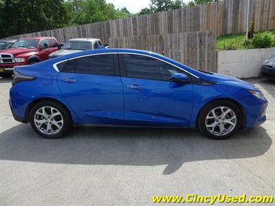 2017 Chevrolet Volt Premier 1.5L I4 Hybrid  Range-Extended Electric FWD - Photo 5 - Cincinnati, OH 45255