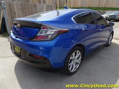 2017 Chevrolet Volt Premier 1.5L I4 Hybrid  Range-Extended Electric FWD - Photo 6 - Cincinnati, OH 45255