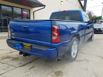 2004 Chevrolet Silverado 1500 SS   - Photo 6 - Cincinnati, OH 45255