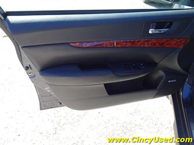 2012 Subaru Outback 3.6R Limited   - Photo 30 - Cincinnati, OH 45255