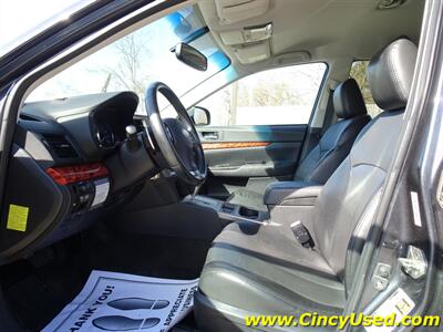 2012 Subaru Outback 3.6R Limited   - Photo 11 - Cincinnati, OH 45255
