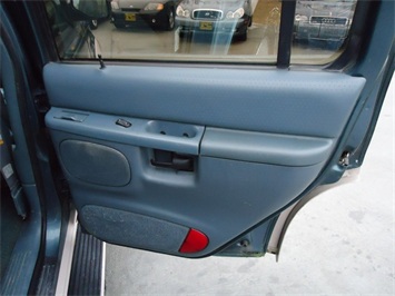 1995 FORD EXPLORER   - Photo 22 - Cincinnati, OH 45255