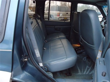 1995 FORD EXPLORER   - Photo 9 - Cincinnati, OH 45255