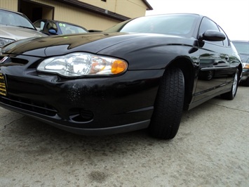 2001 Chevrolet Monte Carlo LS   - Photo 11 - Cincinnati, OH 45255