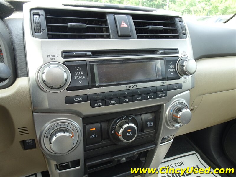 2013 Toyota 4Runner SR5 - Photo 20 - Cincinnati, OH 45255