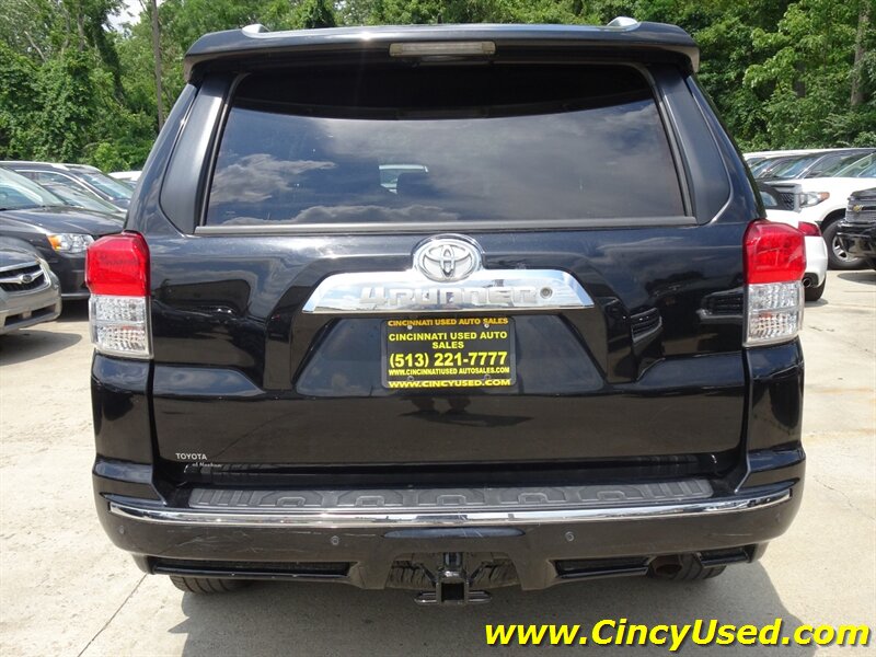 2013 Toyota 4Runner SR5 - Photo 7 - Cincinnati, OH 45255