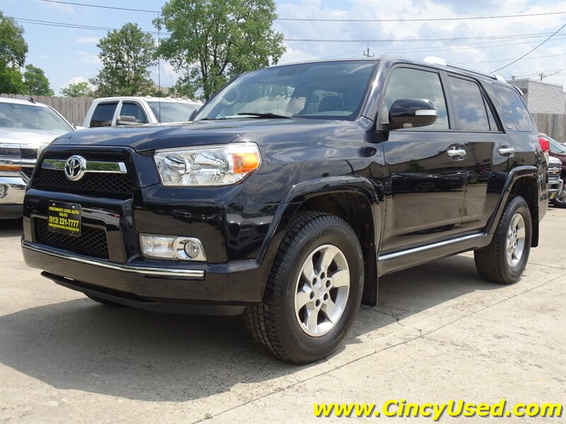 2013 Toyota 4Runner SR5 - Photo 3 - Cincinnati, OH 45255