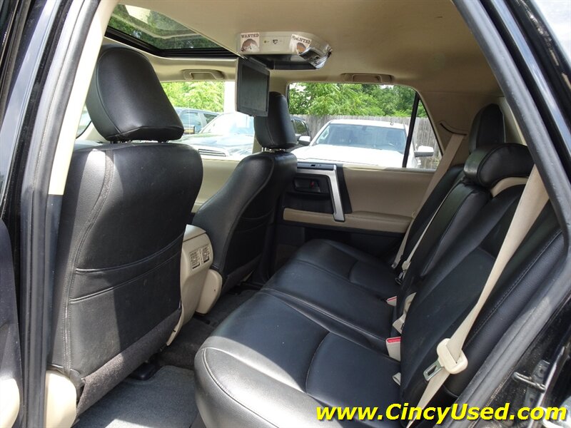 2013 Toyota 4Runner SR5 - Photo 14 - Cincinnati, OH 45255