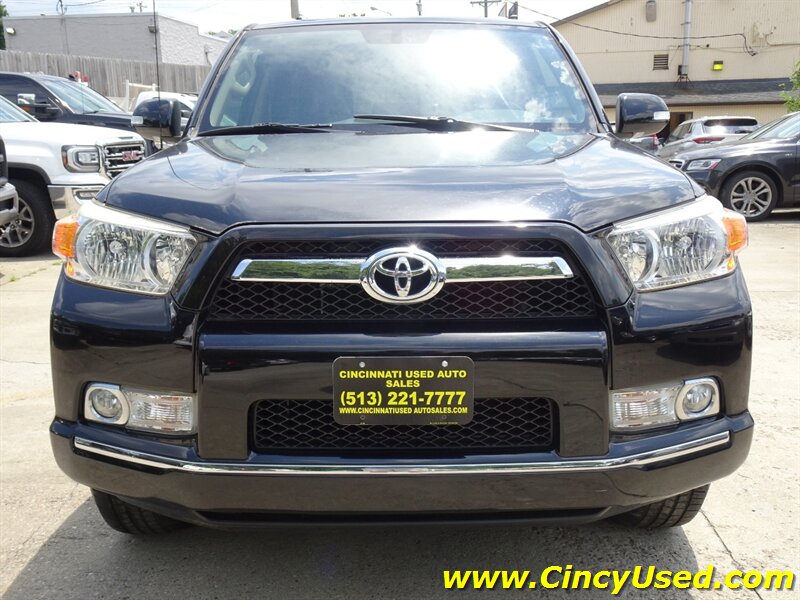 2013 Toyota 4Runner SR5 - Photo 2 - Cincinnati, OH 45255